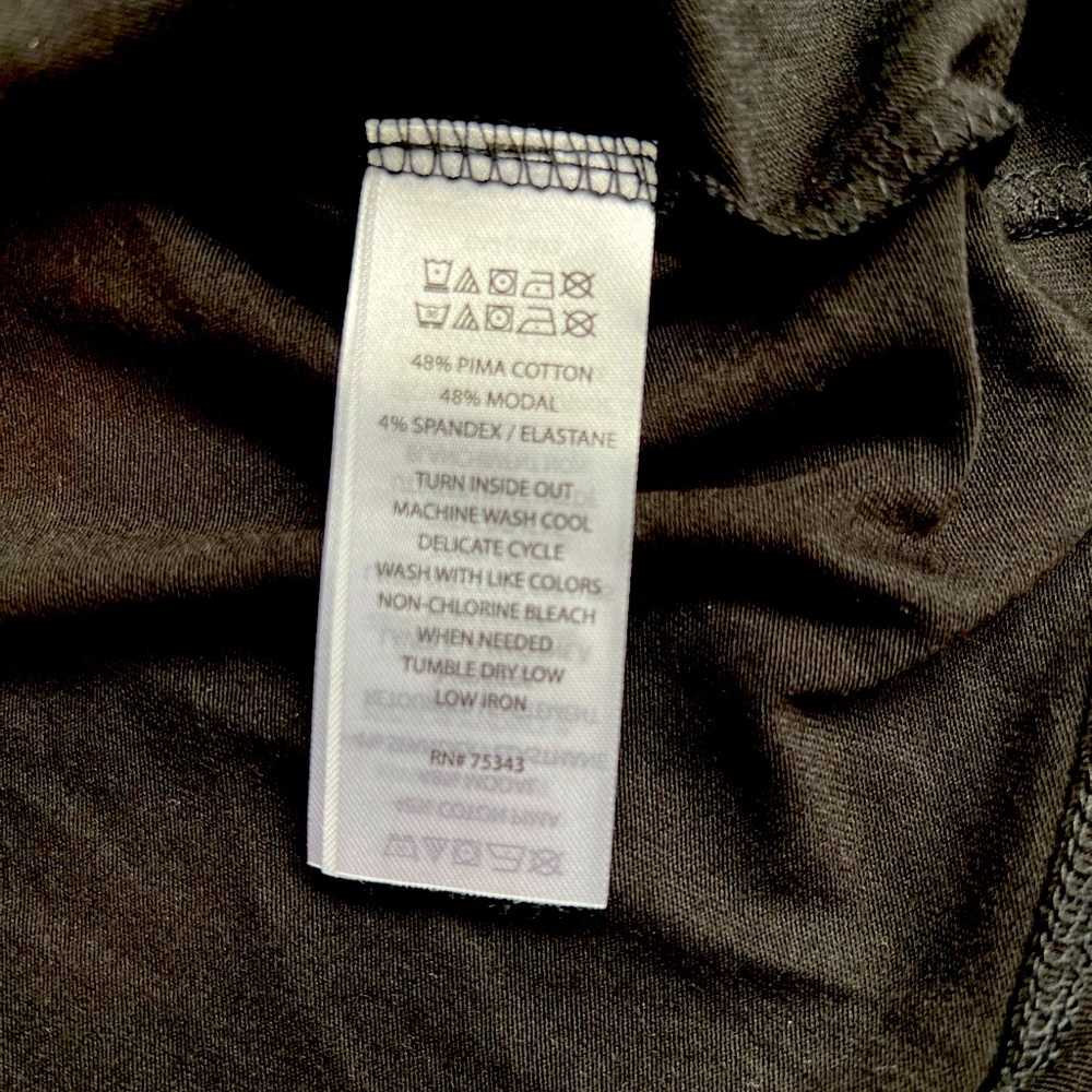 Woman’s Basic | Black | Long Sleeve Shirt | Jones New York - Picture 4 of 4